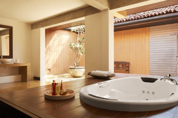 JBHN_Suite423_Bath_0162